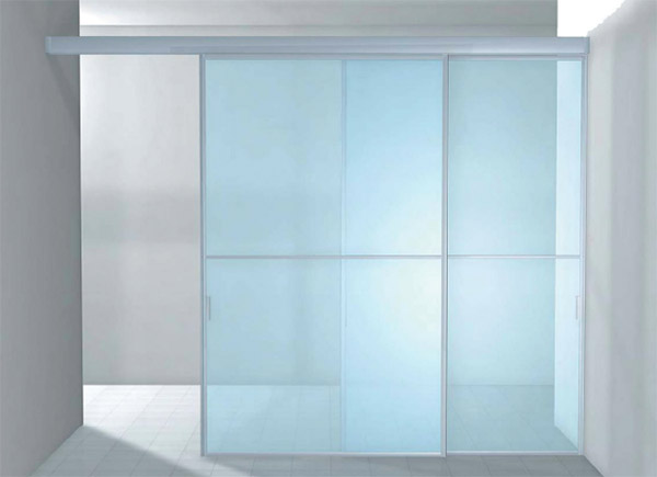 Sliding door system with aluminum beams